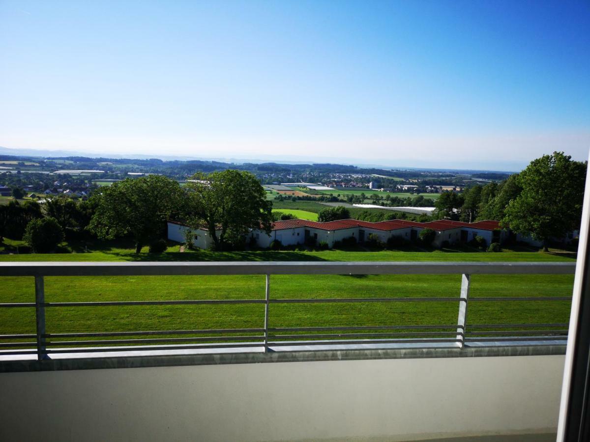 Apartment Panoramablick  Mit Hallenbad Berg Und Seesicht Oberteuringen